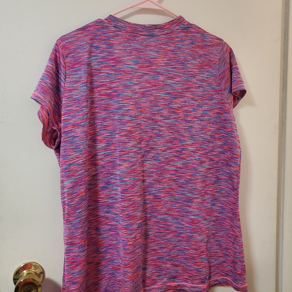 Cotton candy workout top - Picture 3 of 3